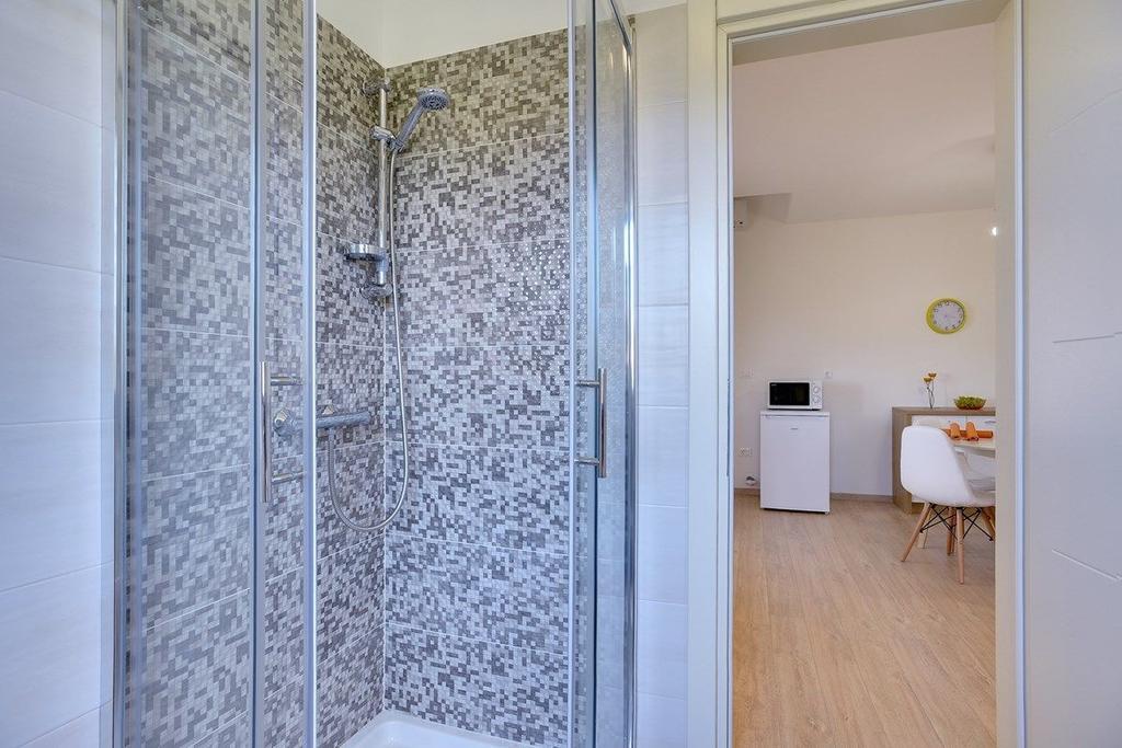 Apartments Buic ヴィンクラン エクステリア 写真