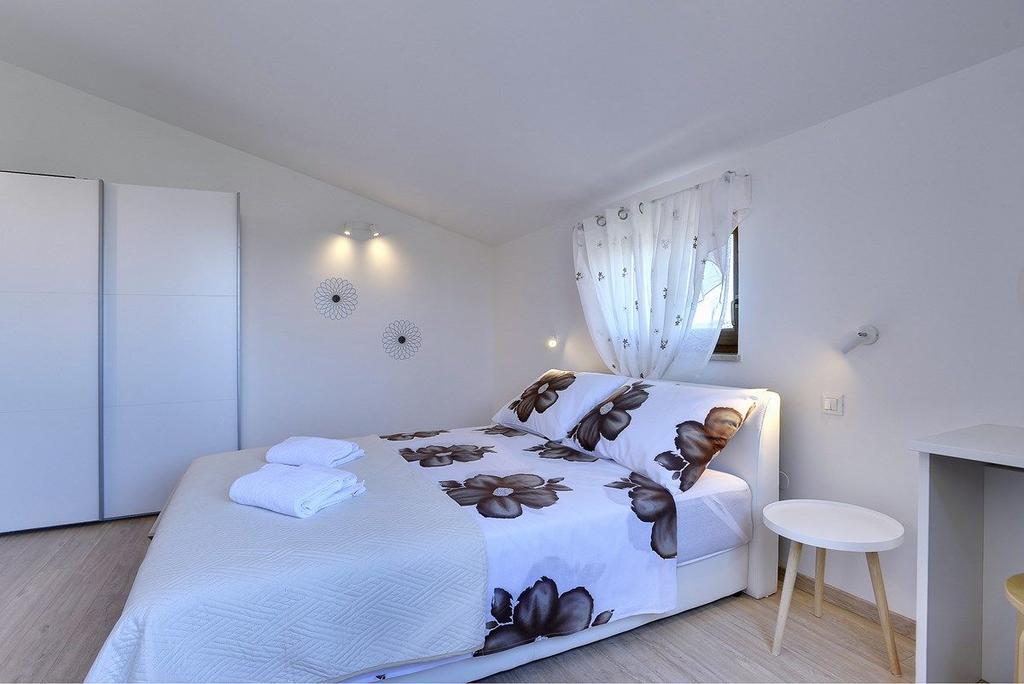 Apartments Buic ヴィンクラン エクステリア 写真