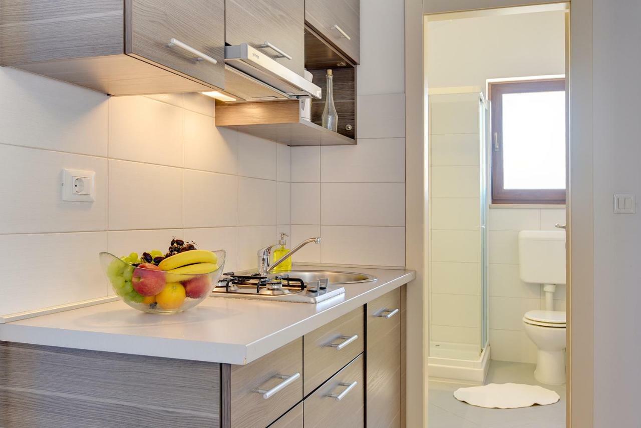 Apartments Buic ヴィンクラン エクステリア 写真